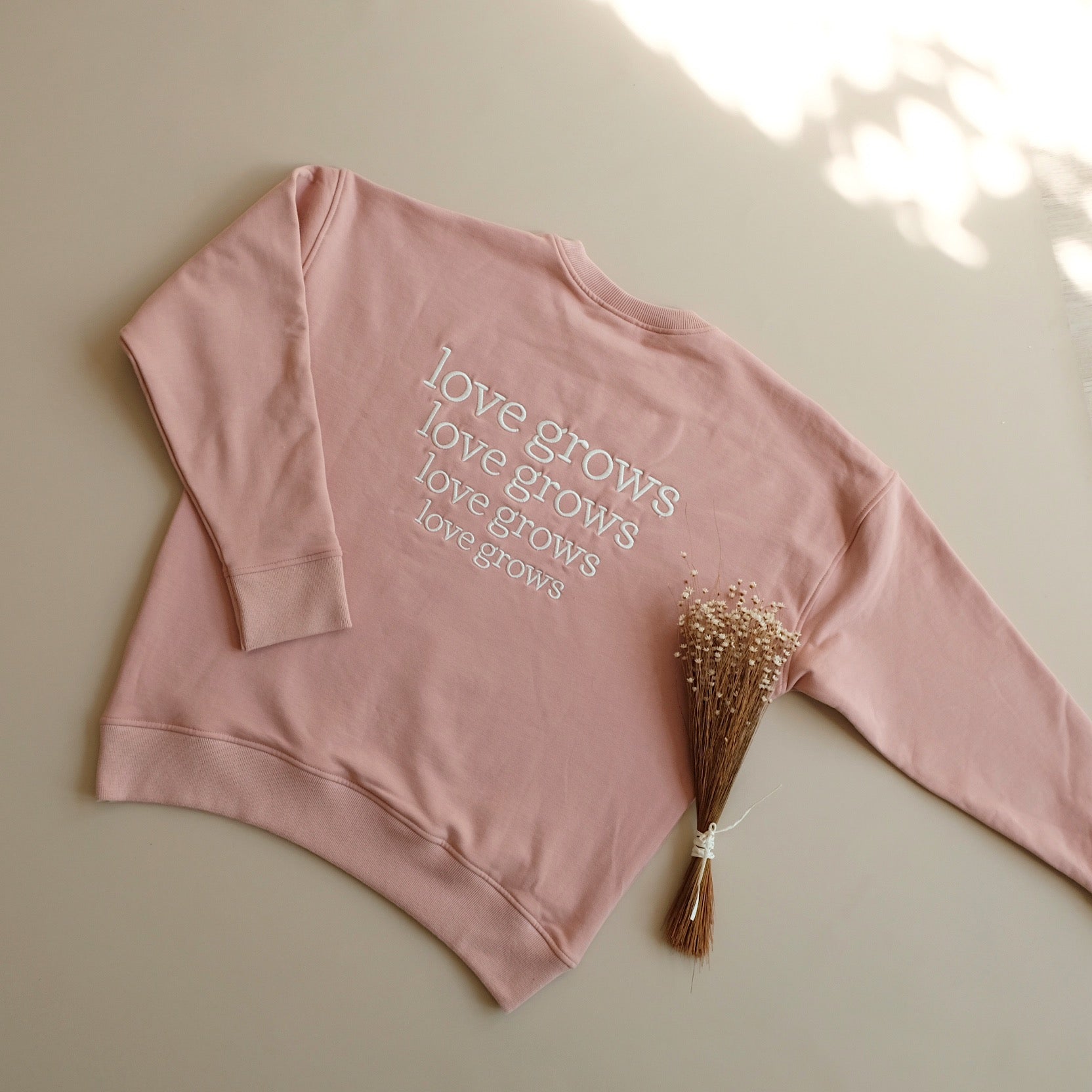 Family Sweatshirt - MUM - Dusty Rose - Love Grows