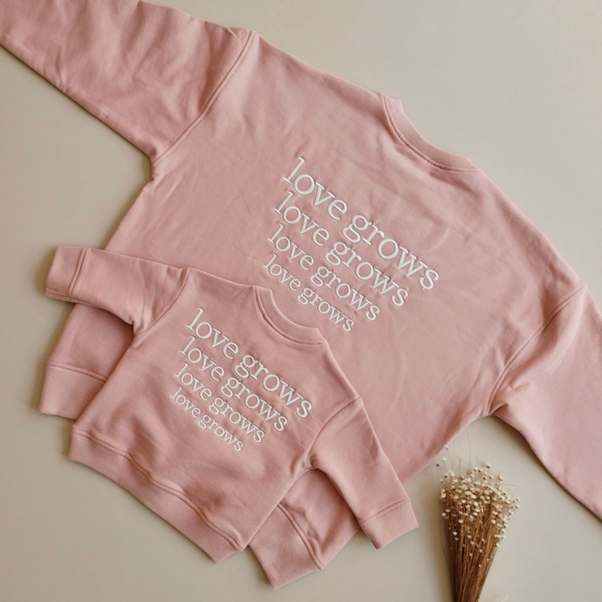 Family Sweatshirt - MUM - Dusty Rose - Love Grows