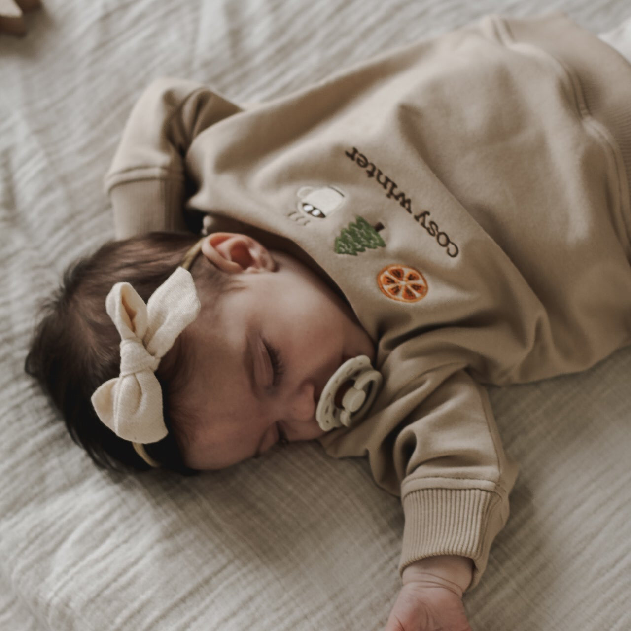 GOTS Organic Family Sweatshirt - Oatmilk - Cosy Winter