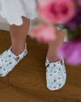 Vegane Babyschuhe und Kinderschuhe, rutschfest, waschbar, ohne Schadstoffe, samtweich, aus Baumwolle. Fast wie barfuß mit dem Schutz aus samtweicher Baumwolle
