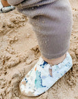 Vegane Babyschuhe und Kinderschuhe, rutschfest, waschbar, ohne Schadstoffe, samtweich, aus Baumwolle. Fast wie barfuß mit dem Schutz aus samtweicher Baumwolle